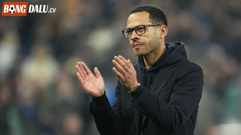 Tương lai nào cho Chelsea sau kỷ nguyên ngắn ngủi của Rosenior?